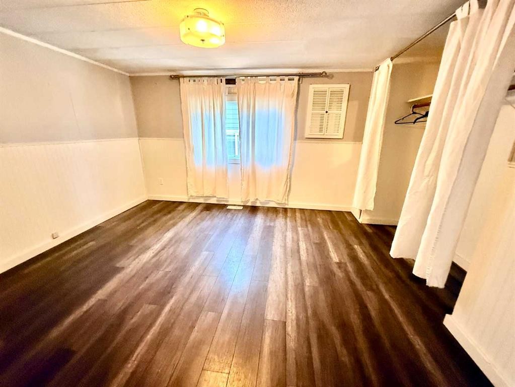 5019 49 Street, Amisk, AB - Indoor Photo Showing Other Room