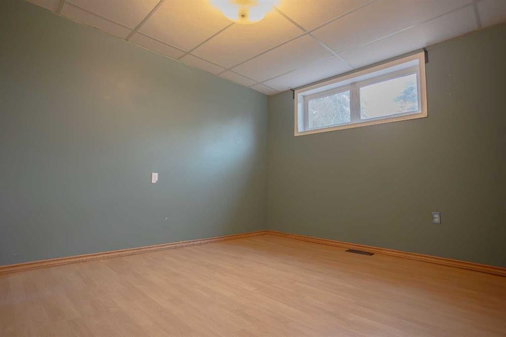 518 3 Street, Wainwright, AB - Indoor Photo Showing Other Room