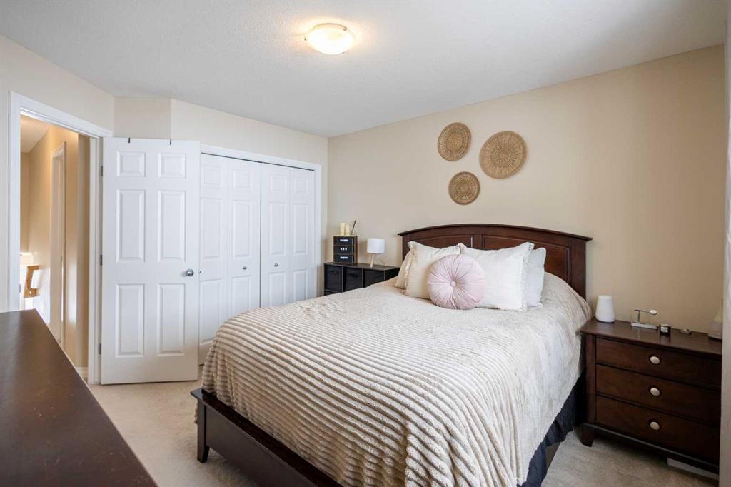 1-2602 11 Avenue, Wainwright, AB - Indoor Photo Showing Bedroom