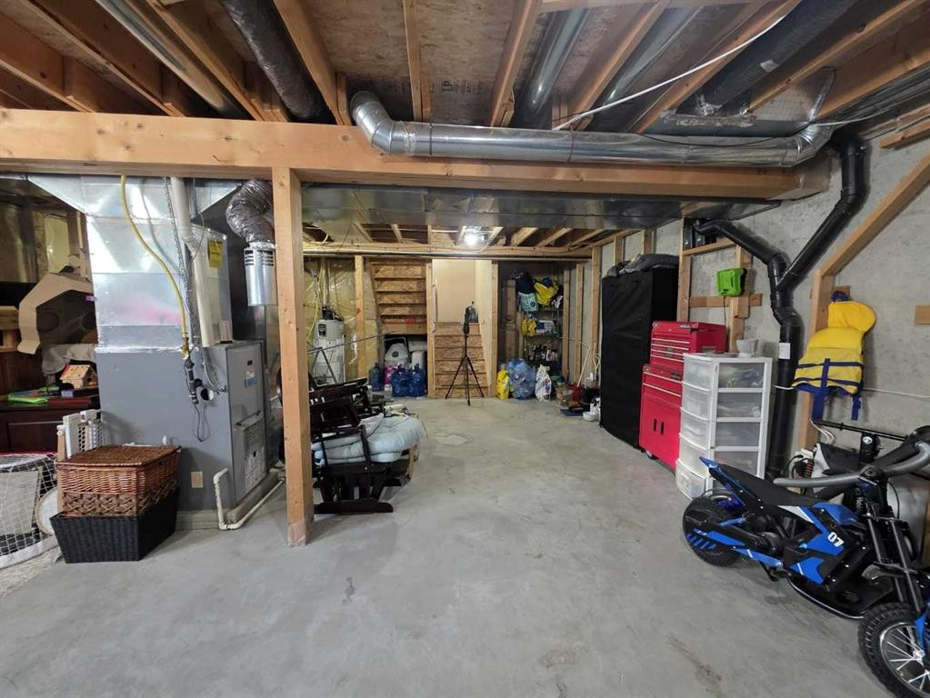 1-2602 11 Avenue, Wainwright, AB - Indoor Photo Showing Basement