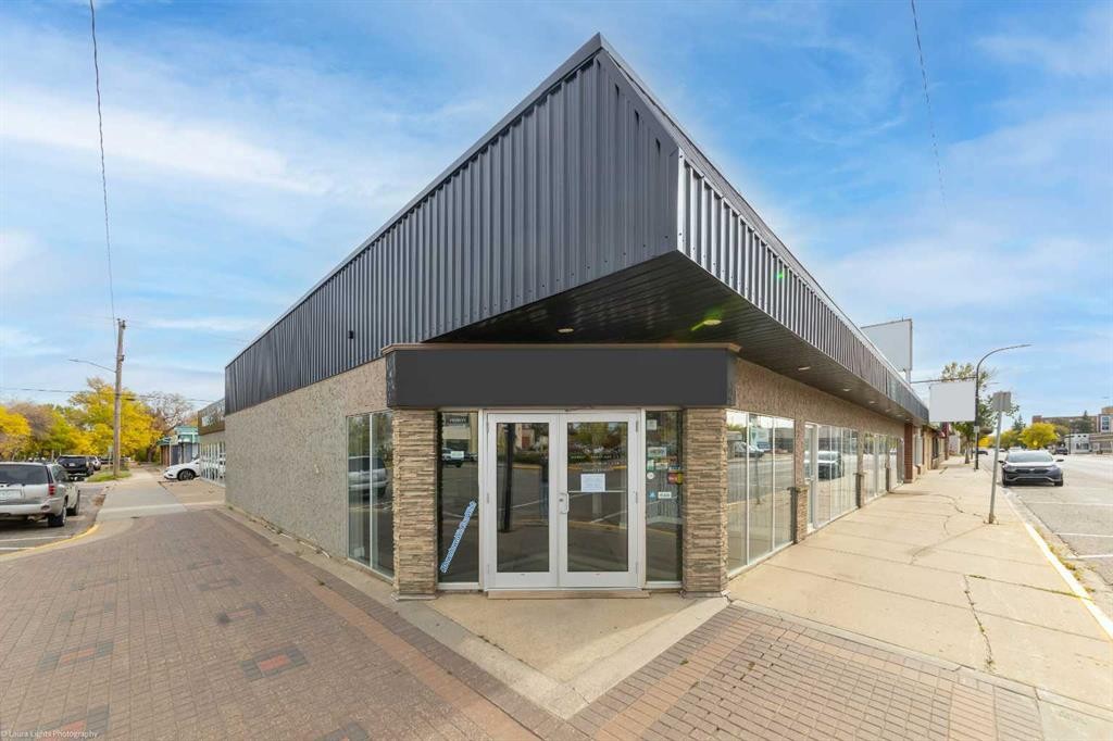 4813 49 Avenue, Lloydminster, SK