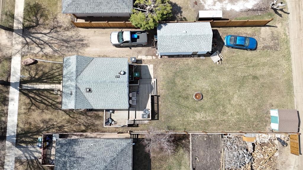 5014 55 Street, Lloydminster, AB - Outdoor