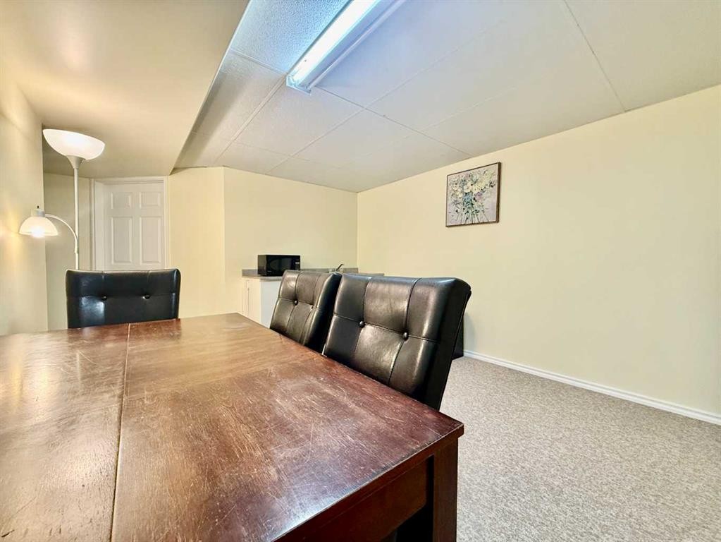 2837 12 Avenue, Wainwright, AB - Indoor Photo Showing Other Room