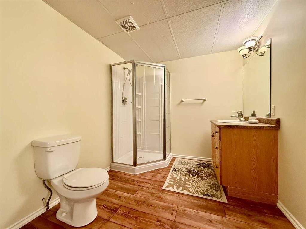 2837 12 Avenue, Wainwright, AB - Indoor Photo Showing Bathroom