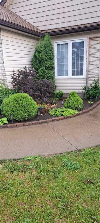 2837 12 Avenue, Wainwright, AB - Outdoor