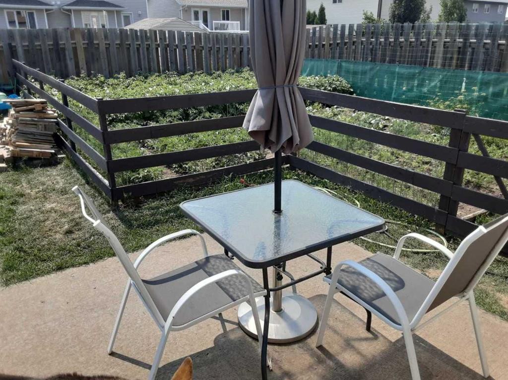 2837 12 Avenue, Wainwright, AB - Outdoor