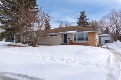 5709 51 Street Lloydminster, AB T9V 0R4