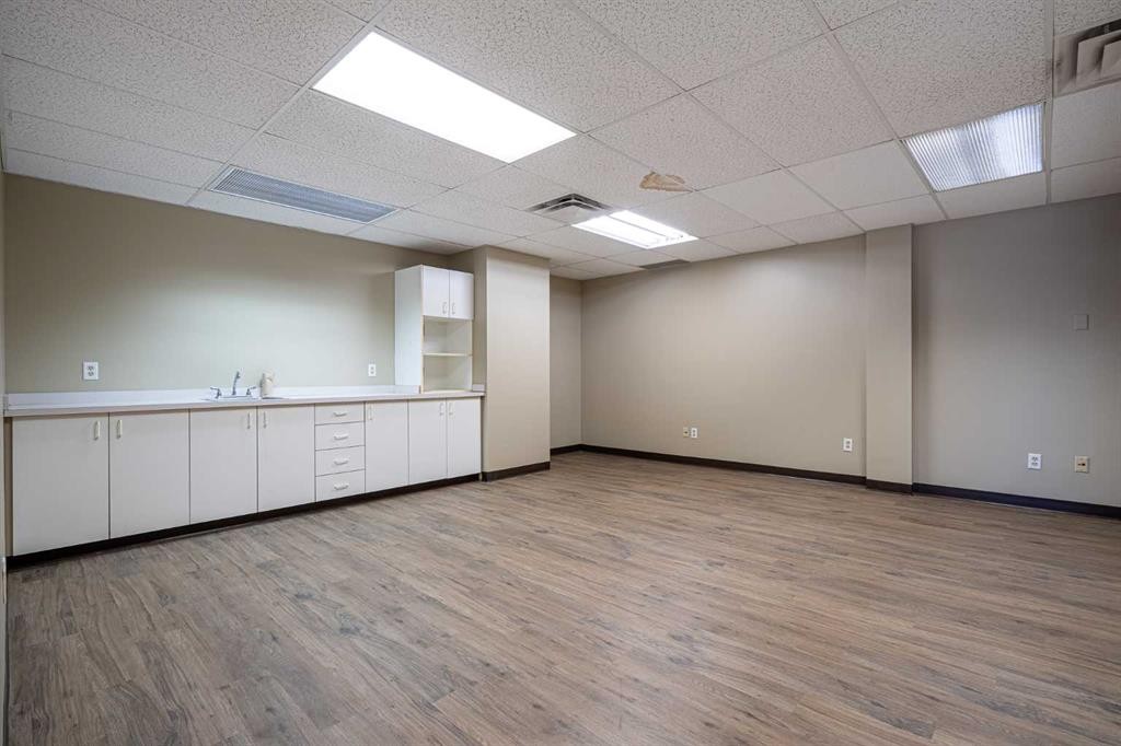 4604 62 Avenue, Lloydminster, AB