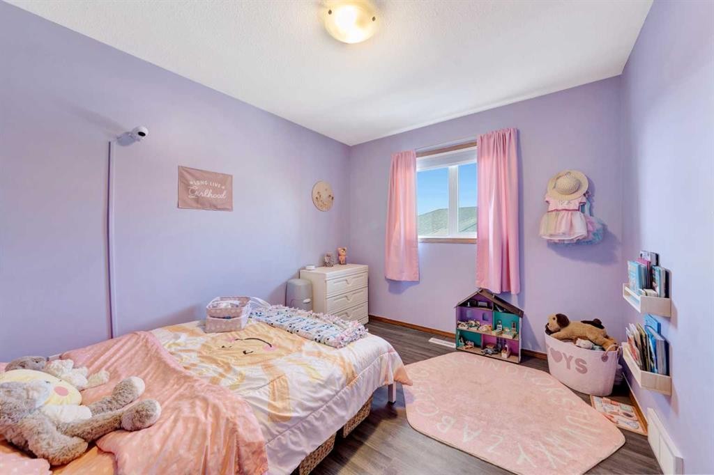 3403 60 Avenue, Lloydminster, AB - Indoor Photo Showing Bedroom