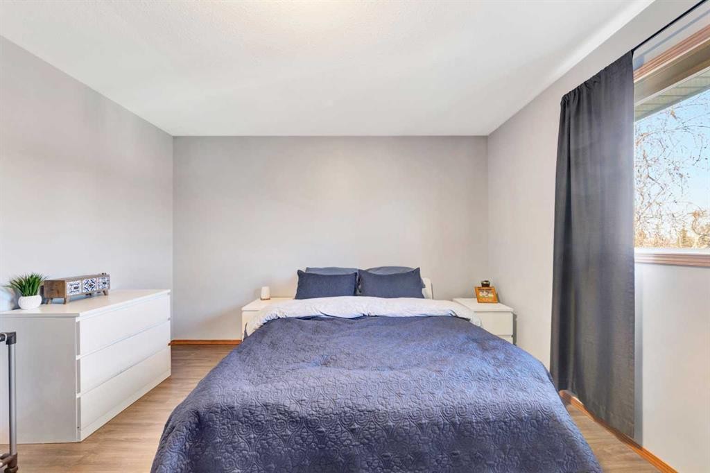 3403 60 Avenue, Lloydminster, AB - Indoor Photo Showing Bedroom