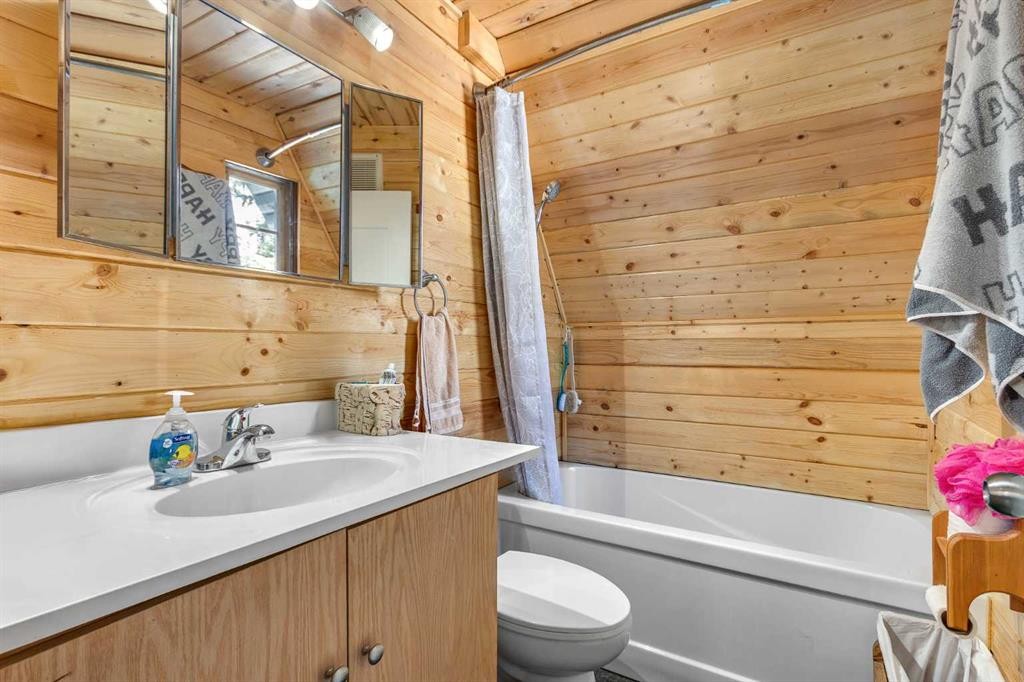 1447 Lakeview Drive, Turtle Lake, SK - Indoor Photo Showing Bathroom