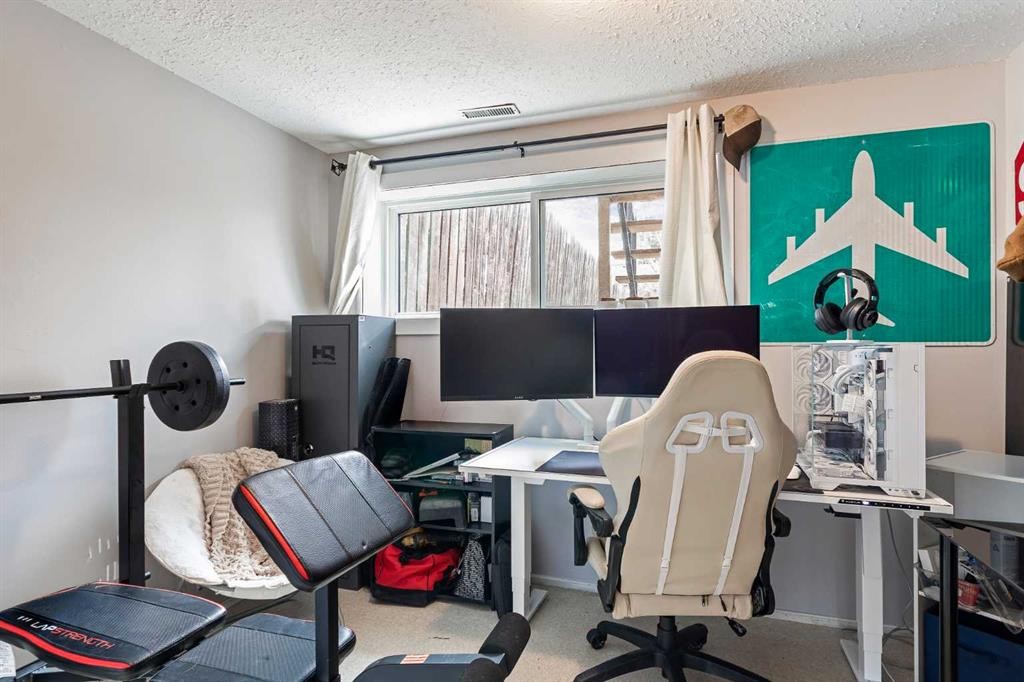 2713 47 Avenue, Lloydminster, SK - Indoor