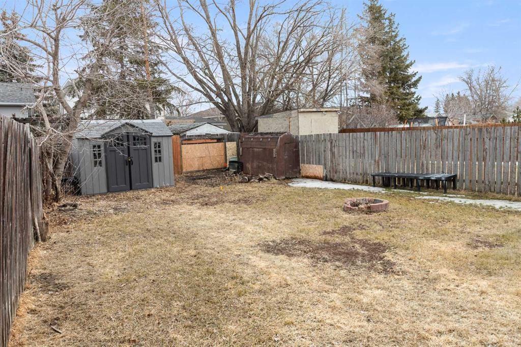 2713 47 Avenue, Lloydminster, SK - Outdoor