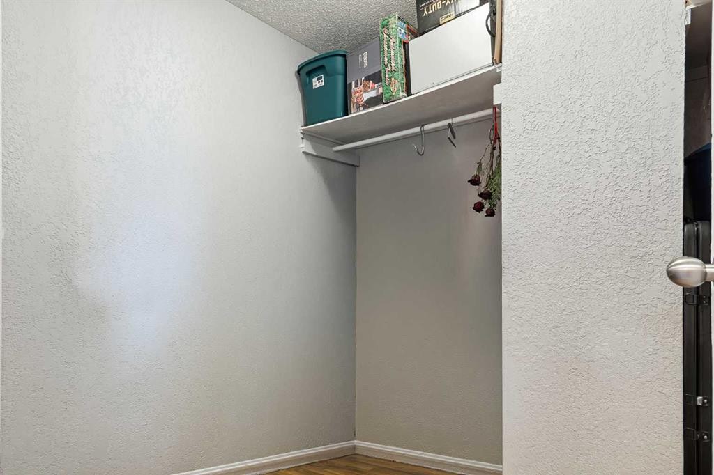 2713 47 Avenue, Lloydminster, SK - Indoor
