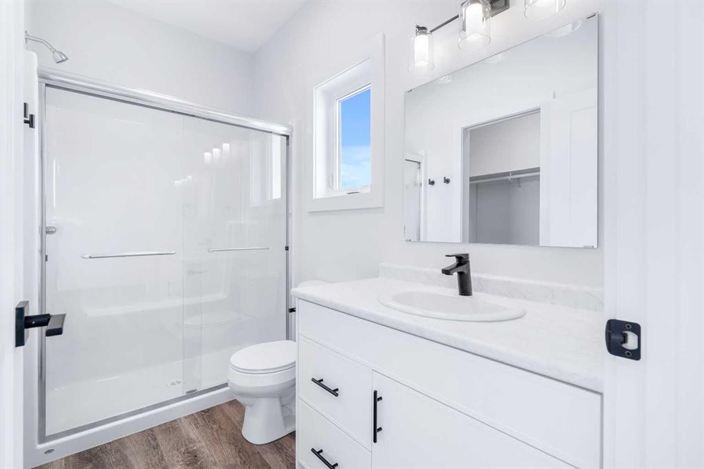 1308 56 Avenue, Lloydminster, AB - Indoor Photo Showing Bathroom