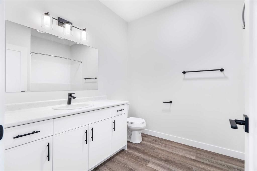 1308 56 Avenue, Lloydminster, AB - Indoor Photo Showing Bathroom