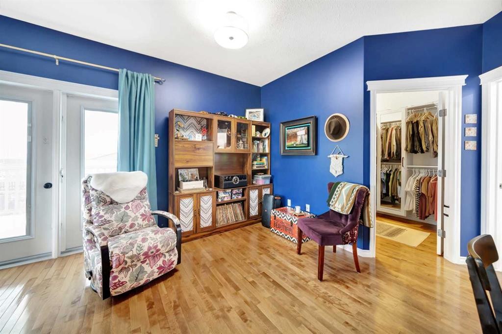 25 2 Avenue Se, Marshall, SK - Indoor