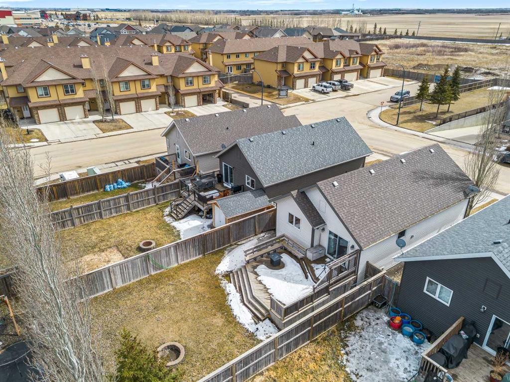5302B 14 Street, Lloydminster, AB - Outdoor