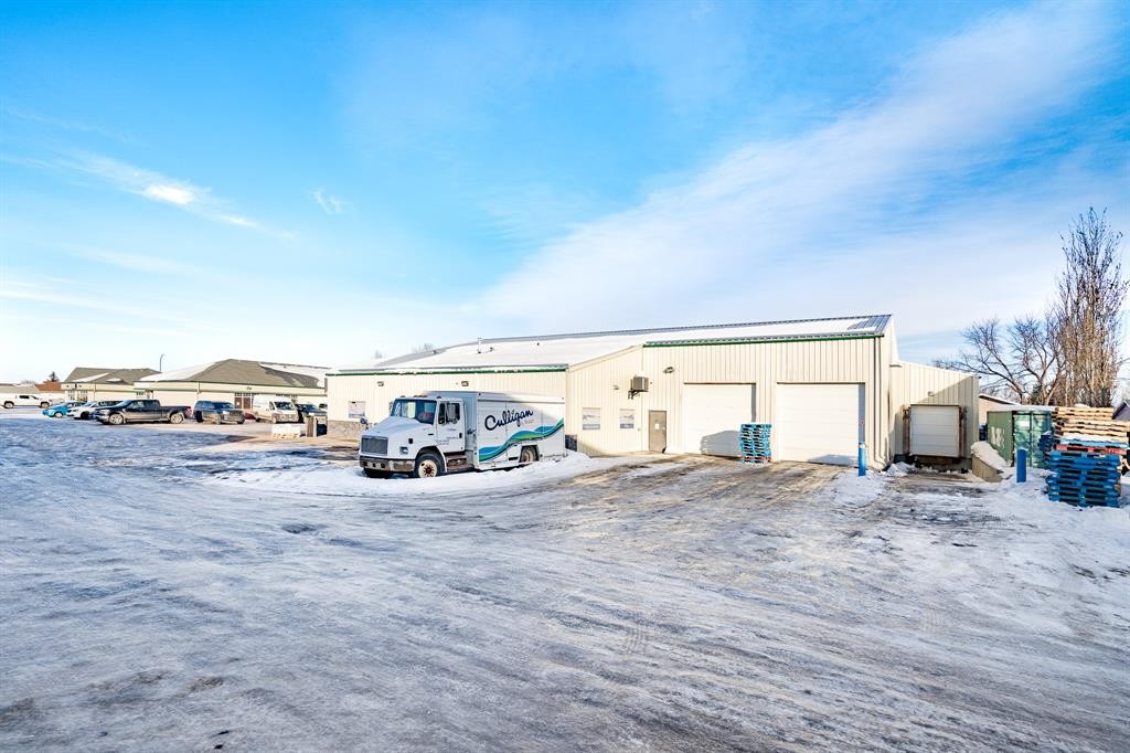 2711 50 Avenue, Lloydminster, SK