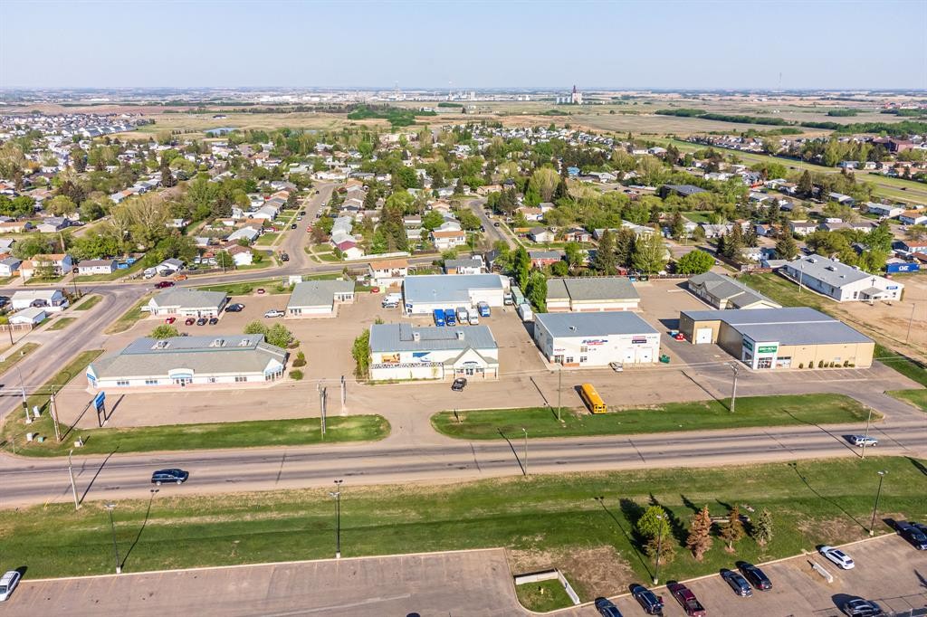 2711 50 Avenue, Lloydminster, SK