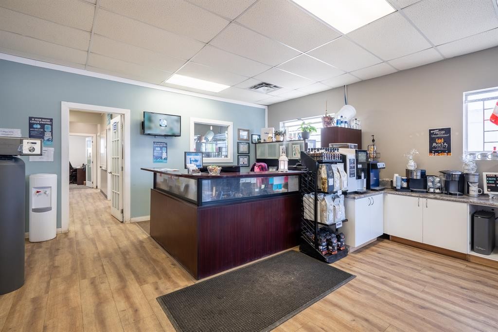2711 50 Avenue, Lloydminster, SK