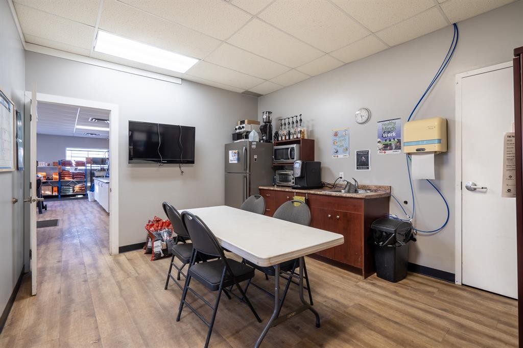 2711 50 Avenue, Lloydminster, SK