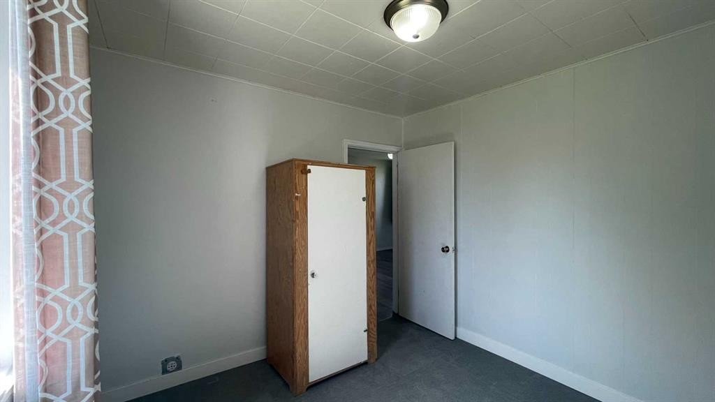 709 7 Avenue, Wainwright, AB - Indoor Photo Showing Other Room