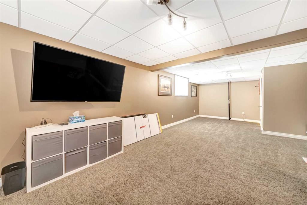3318 44A Avenue, Lloydminster, SK - Indoor