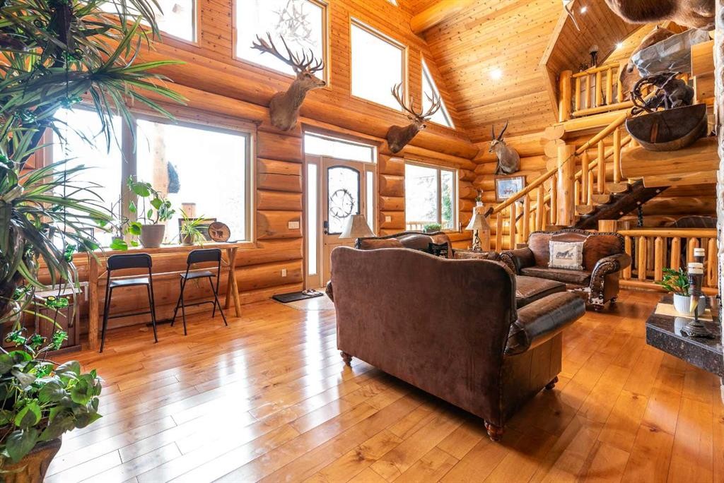 62407 Range Road 431, Ardmore, AB - Indoor Photo Showing Living Room