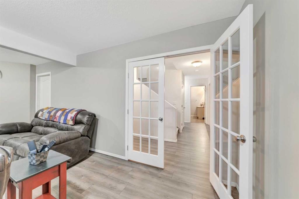 4111 68 Avenue, Lloydminster, AB - Indoor