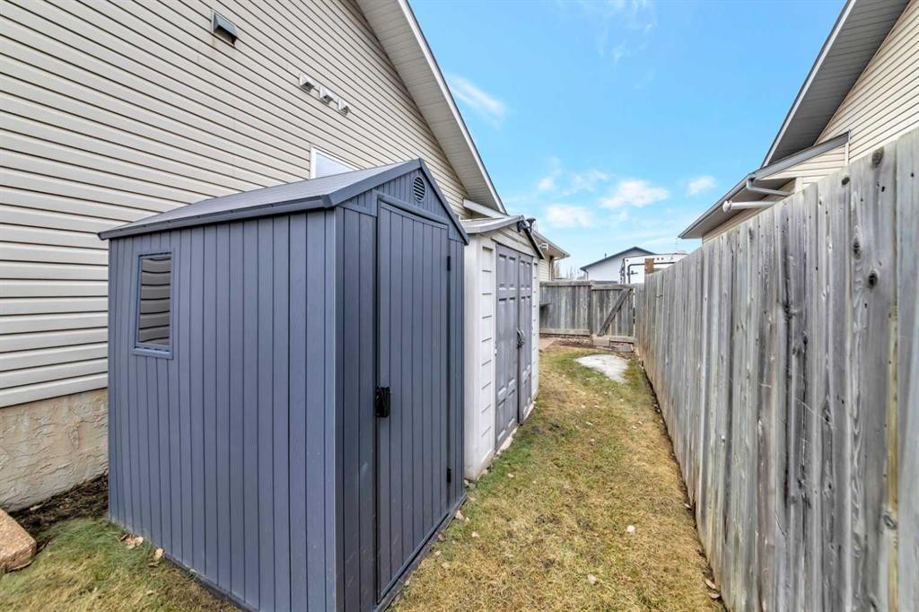 4111 68 Avenue, Lloydminster, AB - Outdoor With Exterior