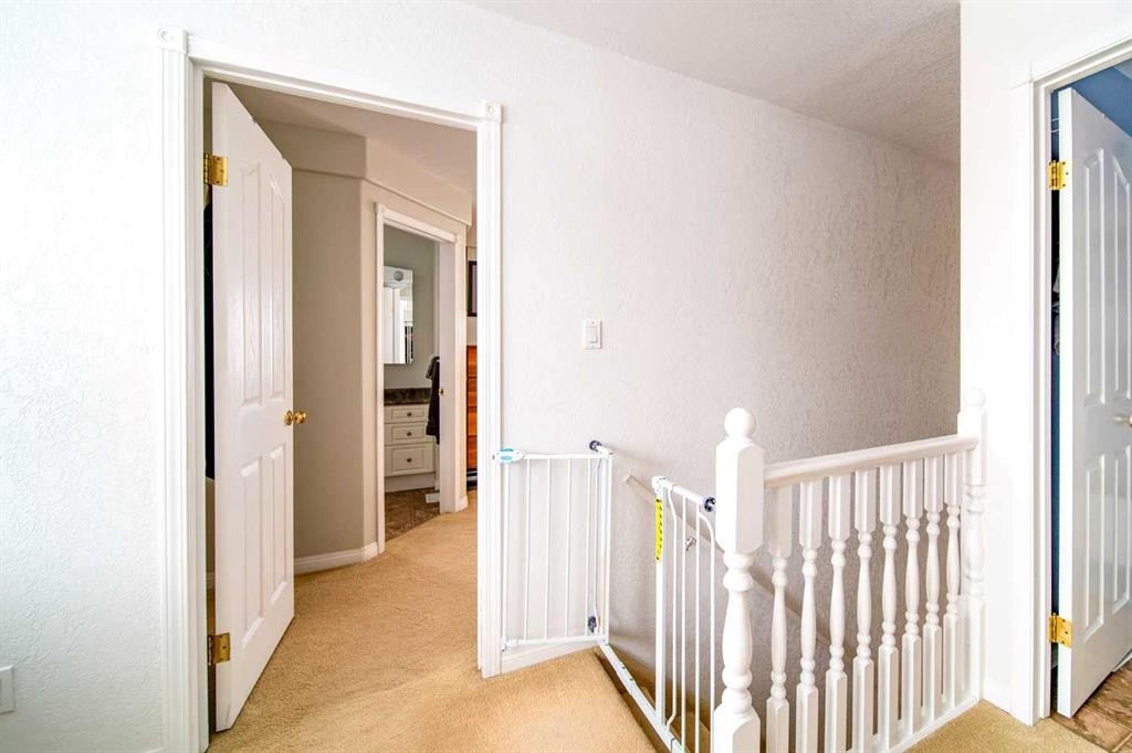 921 22 Street, Wainwright, AB - Indoor Photo Showing Other Room