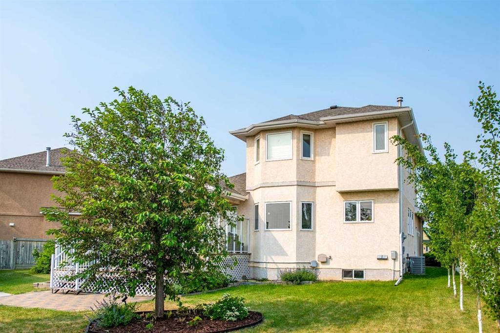 921 22 Street, Wainwright, AB - Outdoor