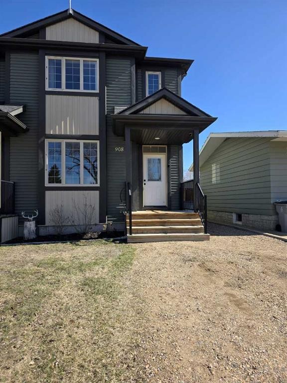 908 8 Avenue, Wainwright, AB - Outdoor