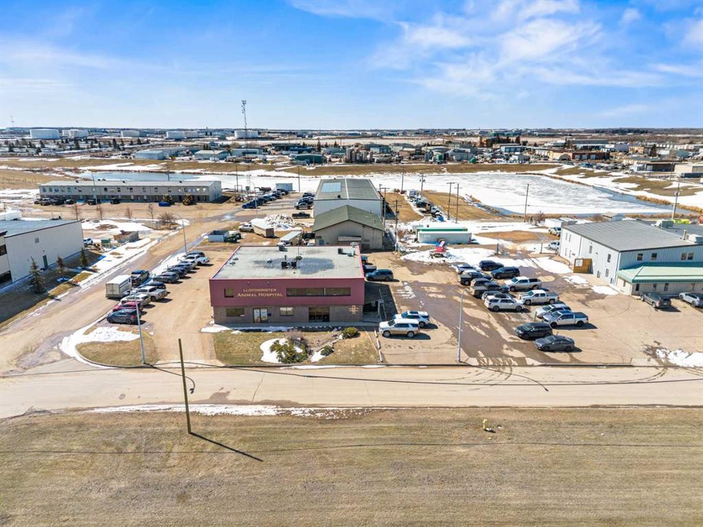 6002 50 Avenue, Lloydminster, AB