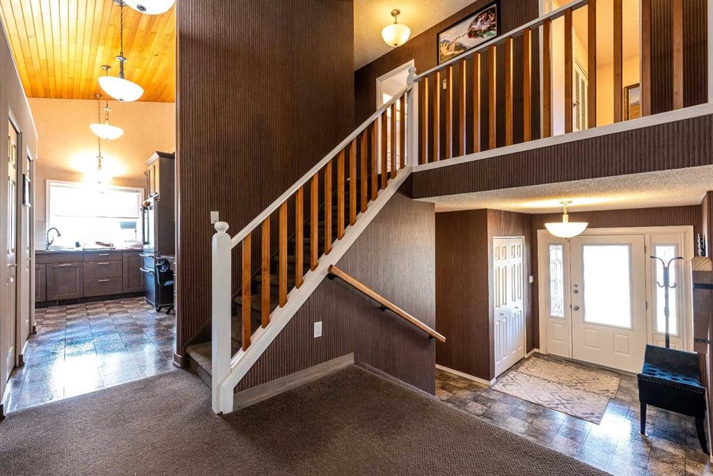 3003 51B Avenue, Lloydminster, AB - Indoor Photo Showing Other Room