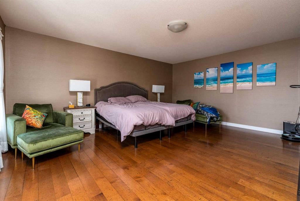 3003 51B Avenue, Lloydminster, AB - Indoor Photo Showing Bedroom