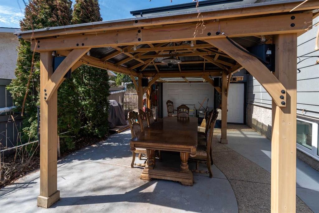 3003 51B Avenue, Lloydminster, AB - Outdoor With Exterior