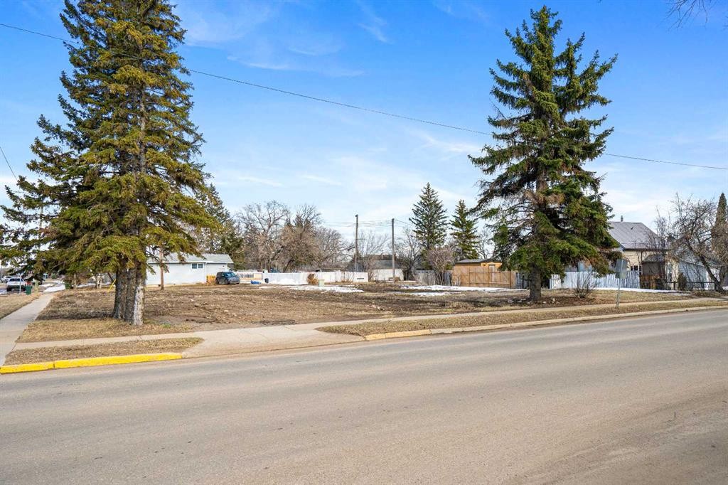 5315 49 Avenue, Lloydminster, SK