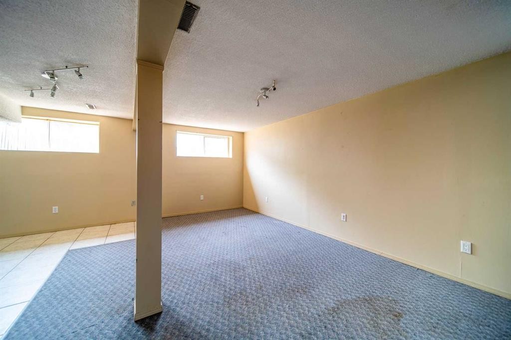 1601 5 Avenue, Wainwright, AB - Indoor Photo Showing Other Room