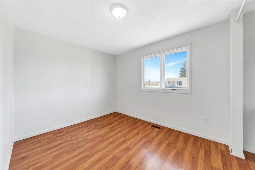3510 57 Avenue, Lloydminster, AB - Indoor Photo Showing Other Room