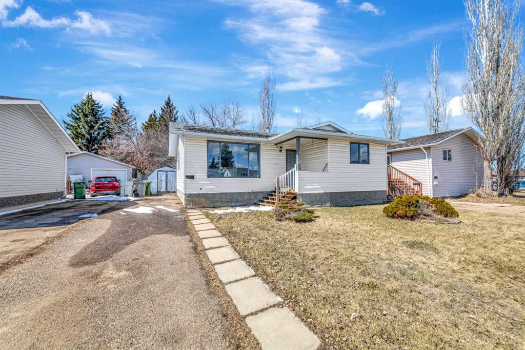 3510 57 Avenue, Lloydminster, AB - Outdoor