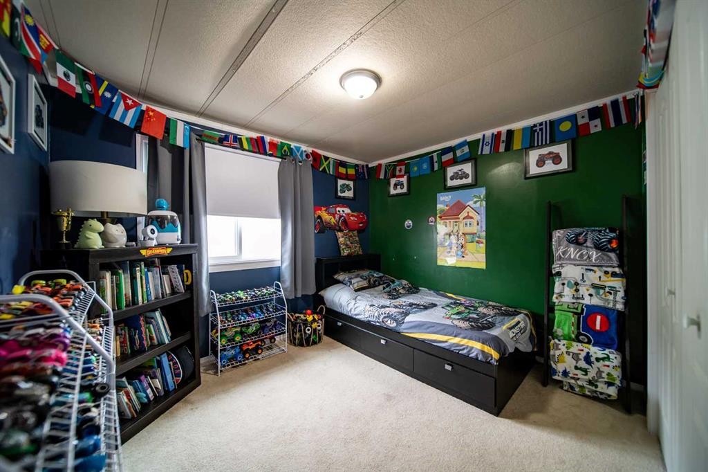 509 2 Avenue Crescent, Wainwright, AB - Indoor Photo Showing Bedroom