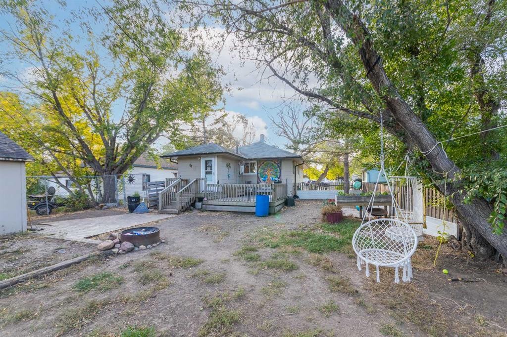 117 2 Street West, Lashburn, SK - Outdoor