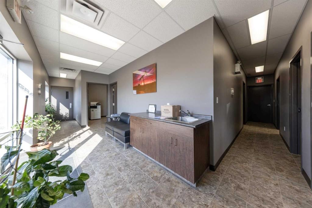7156 56 Street, Lloydminster, AB