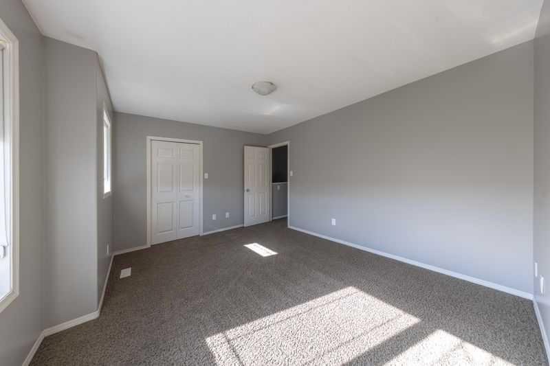 39-1809 47 Ave, Lloydminster, SK - Indoor Photo Showing Other Room