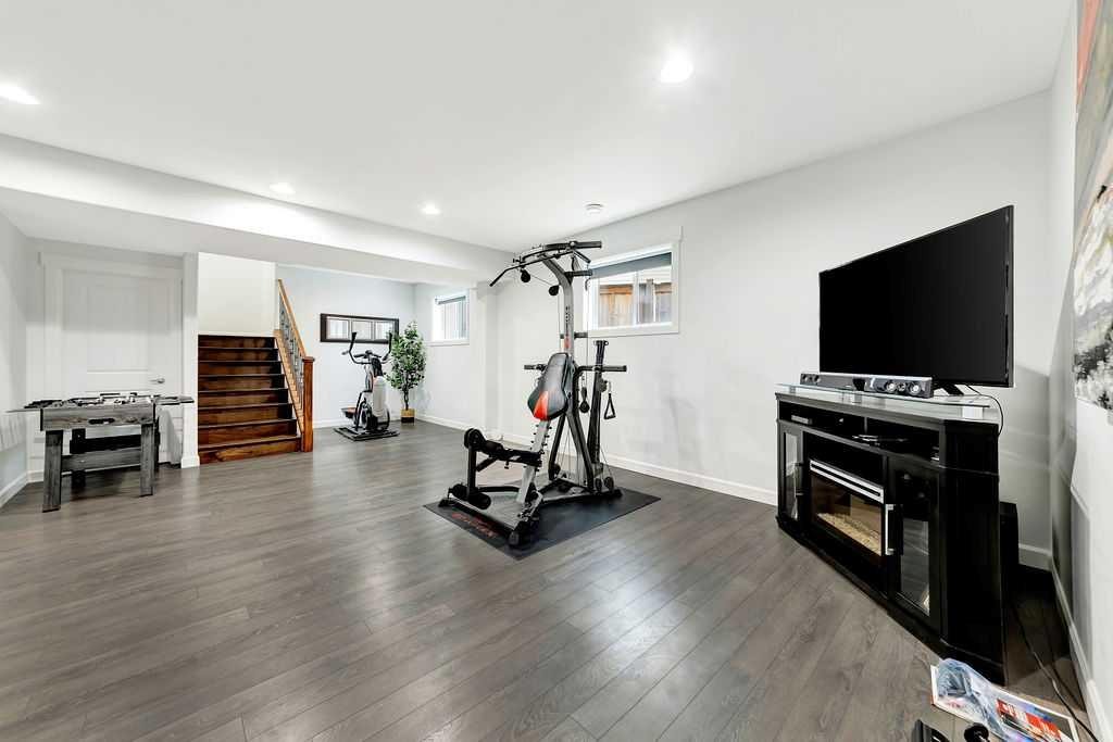 1703 56 Avenue, Lloydminster, AB - Indoor