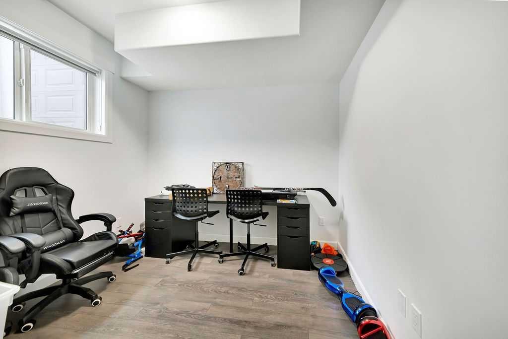 1703 56 Avenue, Lloydminster, AB - Indoor