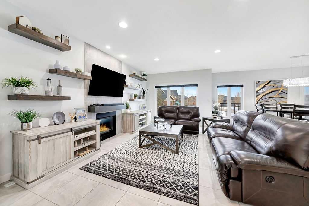 1703 56 Avenue, Lloydminster, AB - Indoor Photo Showing Living Room With Fireplace