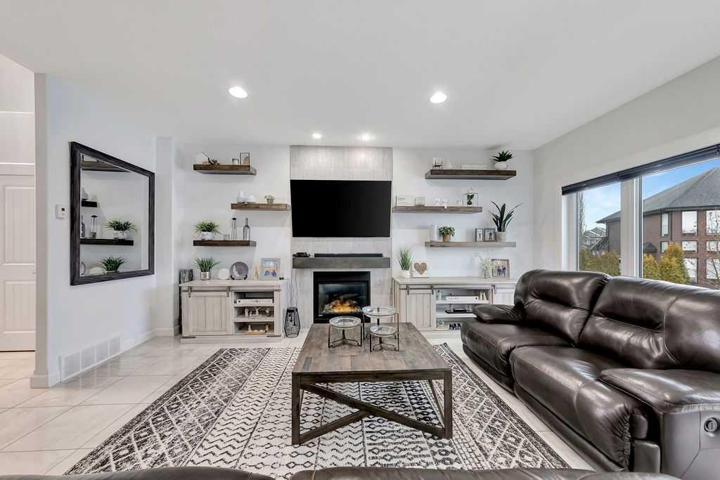 1703 56 Avenue, Lloydminster, AB - Indoor Photo Showing Living Room With Fireplace